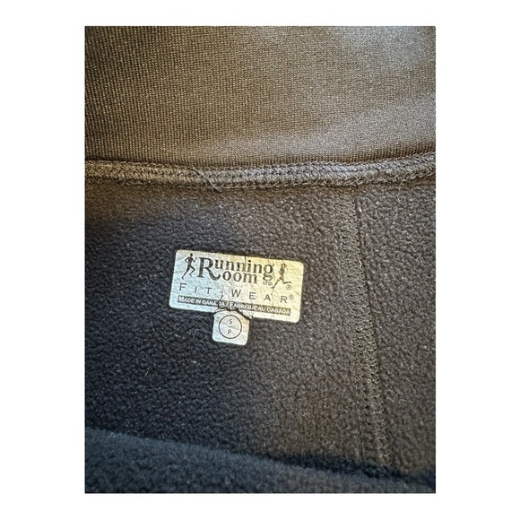 Running Room Fleece Bike Shorts - Size Small - Picture 4 of 9